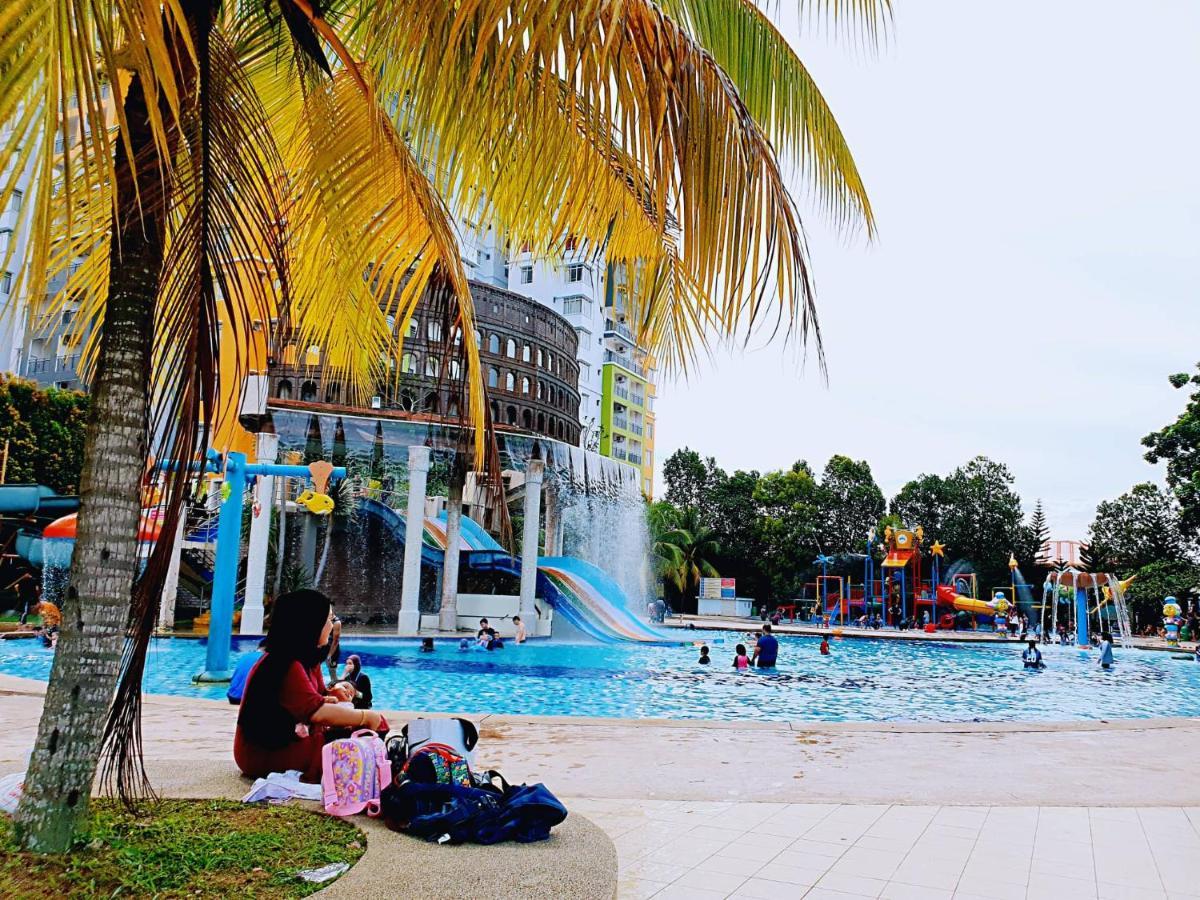 Melaka Top Largest Waterpark Resort - By Youbnb Homestay Melaka Kültér fotó