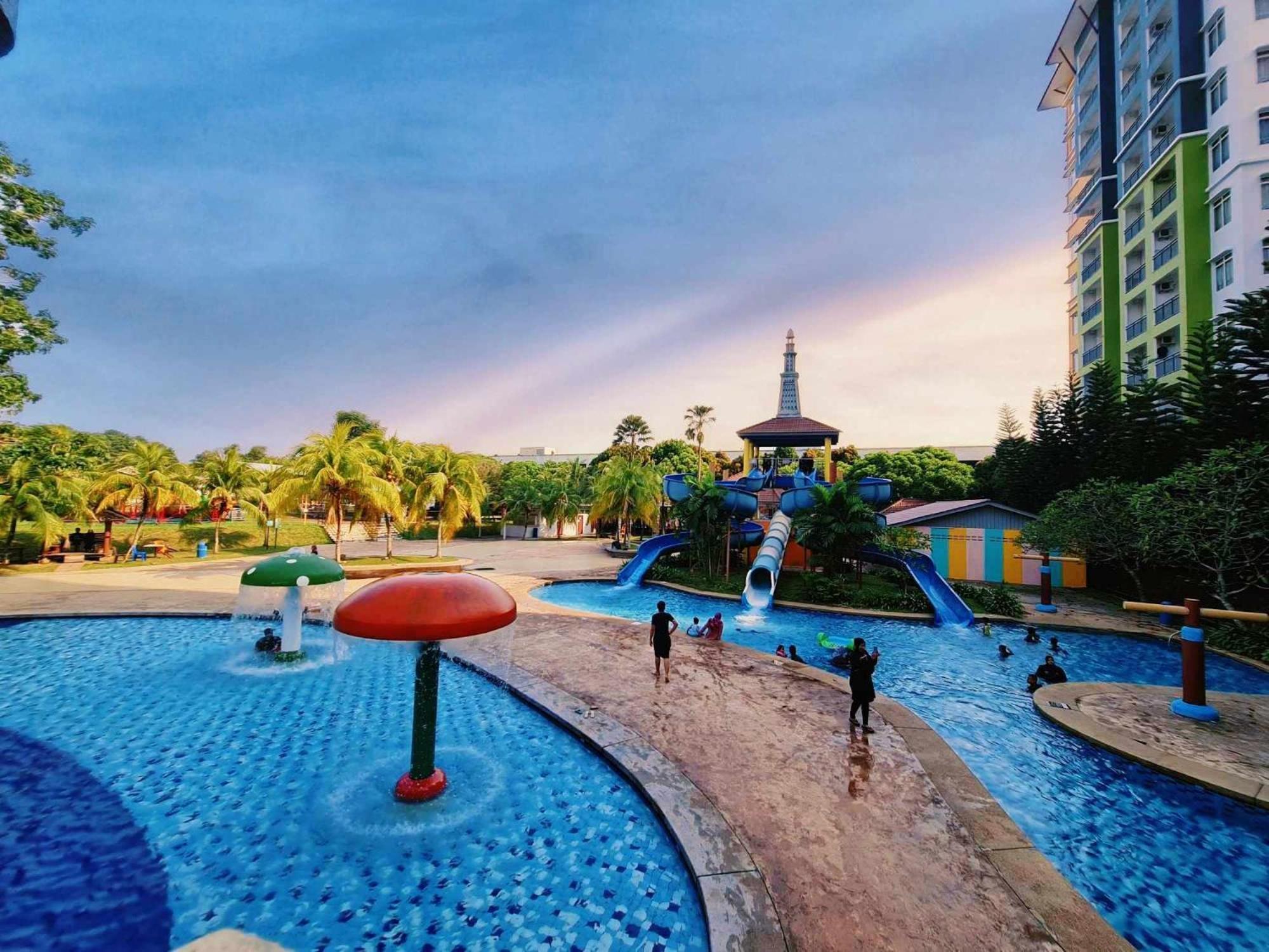 Melaka Top Largest Waterpark Resort - By Youbnb Homestay Melaka Kültér fotó